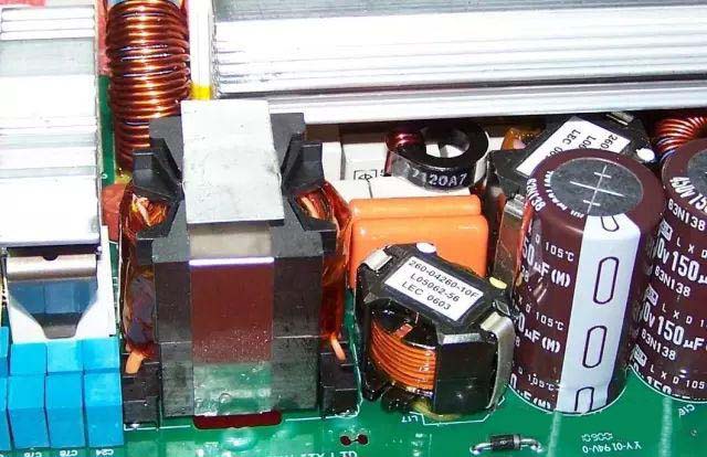  做好電源設(shè)計(jì)掌握這8條就足夠了！